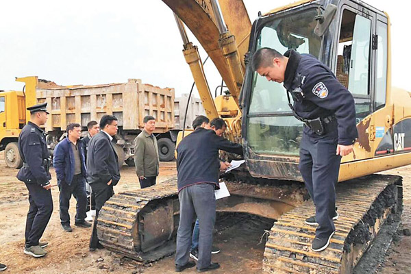 司法警察冲锋在前 护航决战决胜执行难