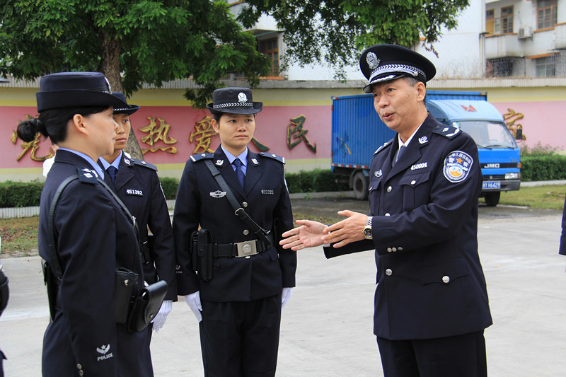 区高院对北流法警业务技能和体能进行考核