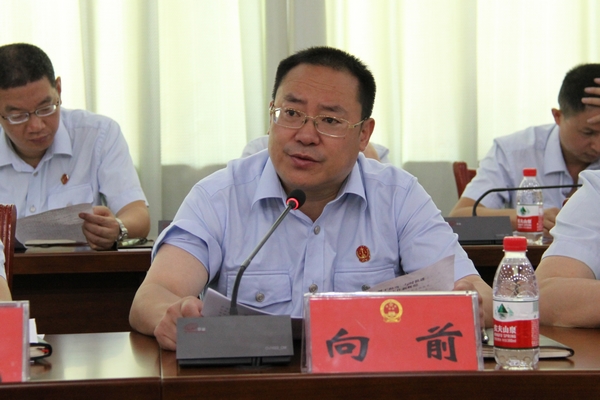荣昌区人大常委会主任李君成高度肯定法院上半年工作
