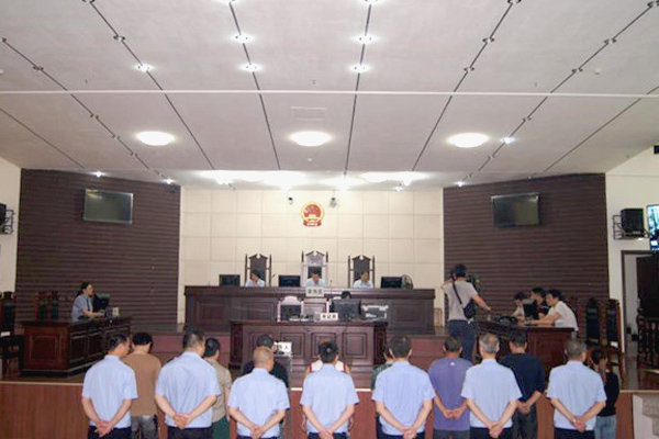宜春上高首例环境污染案宣判 八名被告人获刑