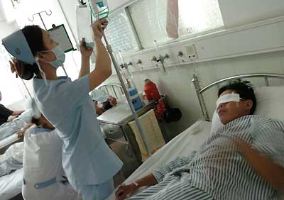 广州假酒中毒事件死亡人数增至9人