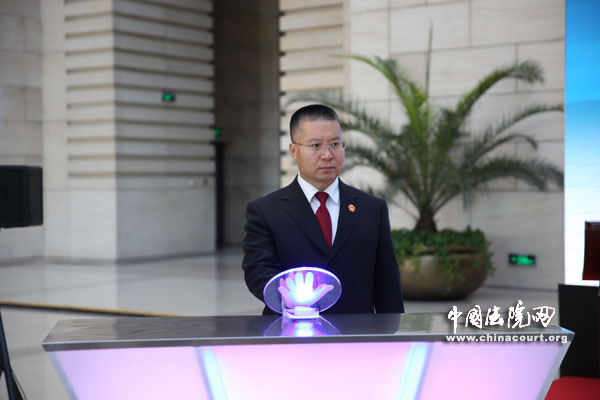北京市高级人民法院副院长安凤德开启“司法为民之门”