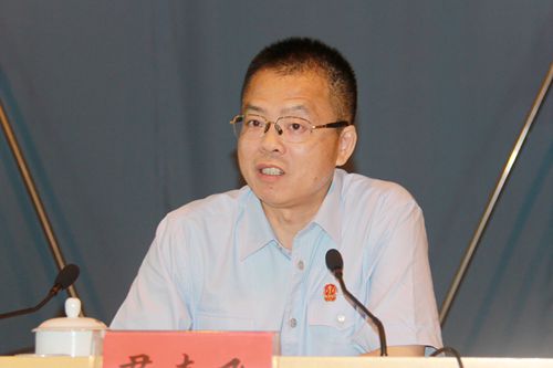 邵阳中院党组书记,院长尹南飞讲话